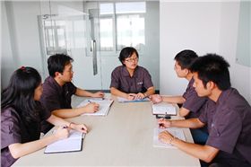 上研动力员工会议